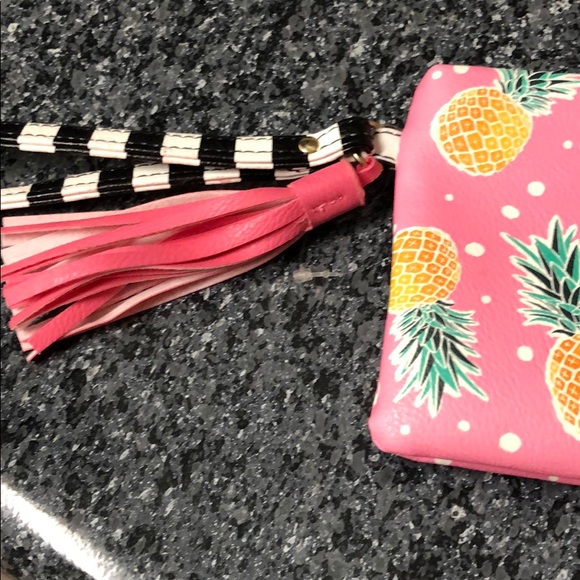 Wristlet bag - Picture 3 of 5